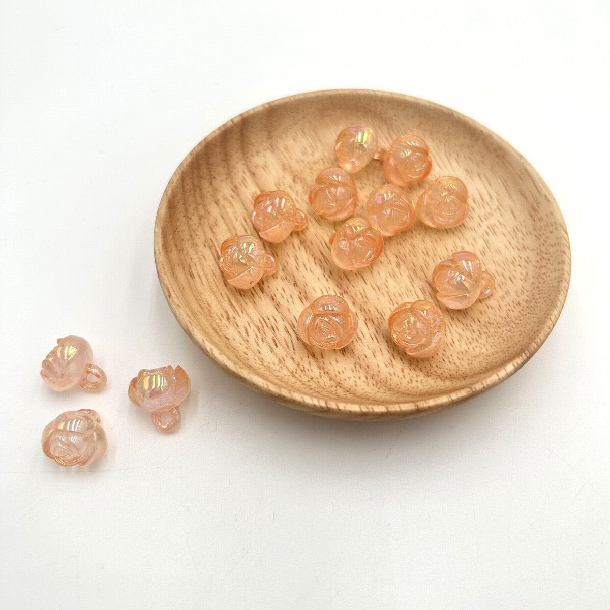 A.0739新着缶付き薔薇ビーズ 8色 夜光 14mm