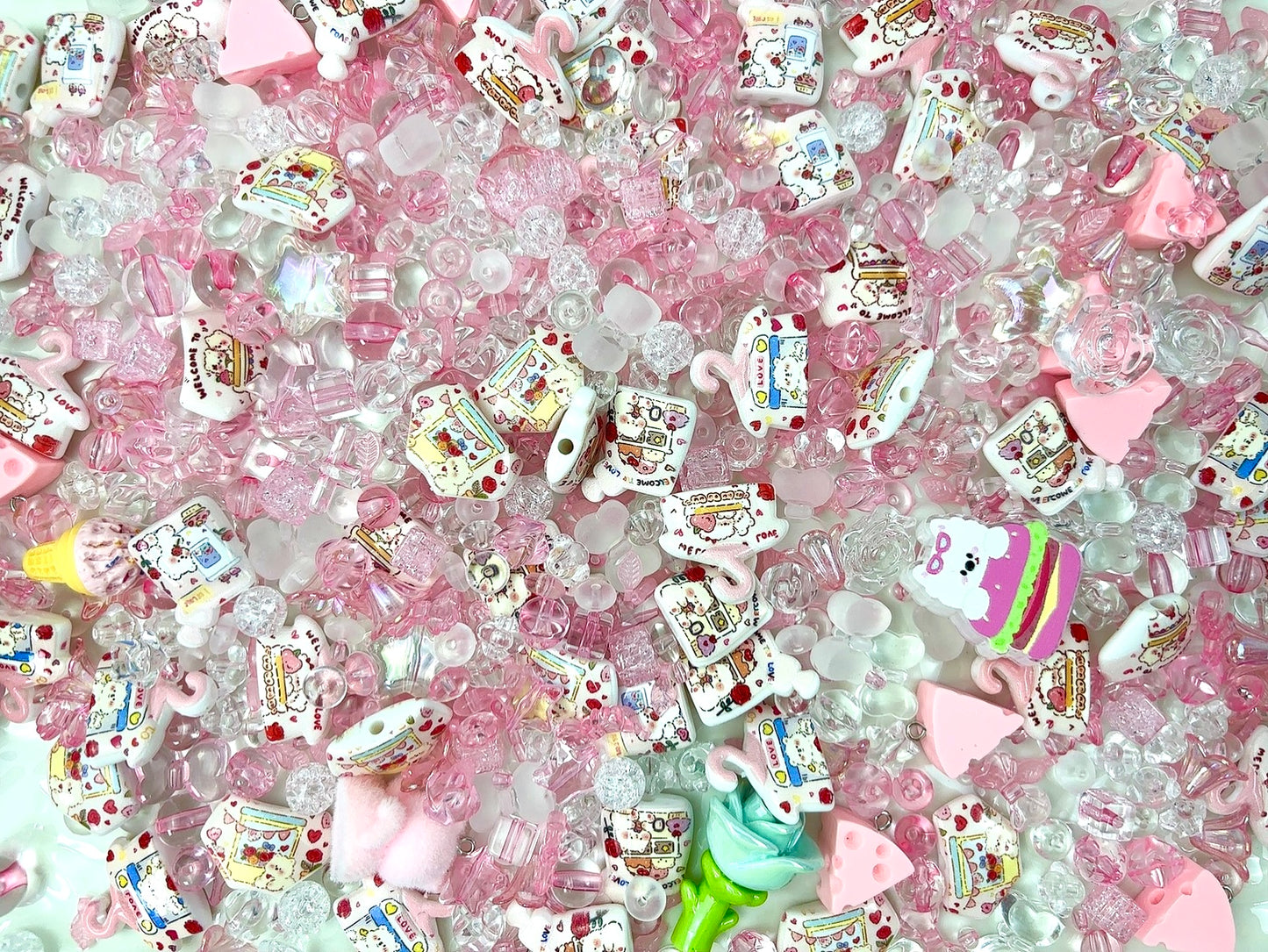 A.0235 新作ビーズ:ピンクワン🐶ニャン