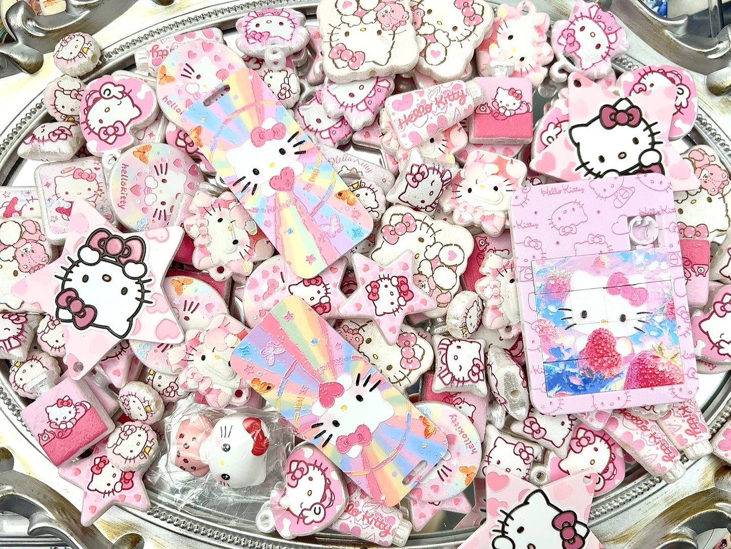 A.00001 971 新作浮彫ビーズ:白猫