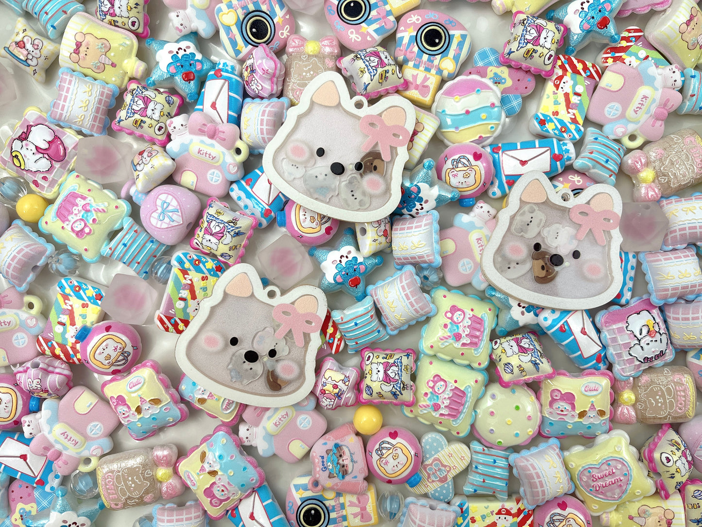 A.00001 900 新作ビーズ:マカロン動物たち