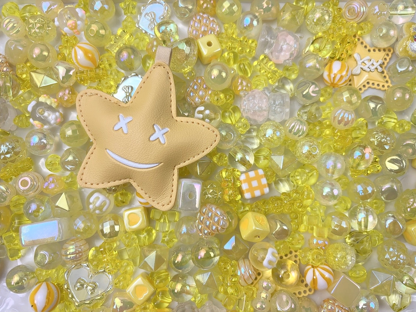 A.00001 852 新作ビーズ:黄色ミックス