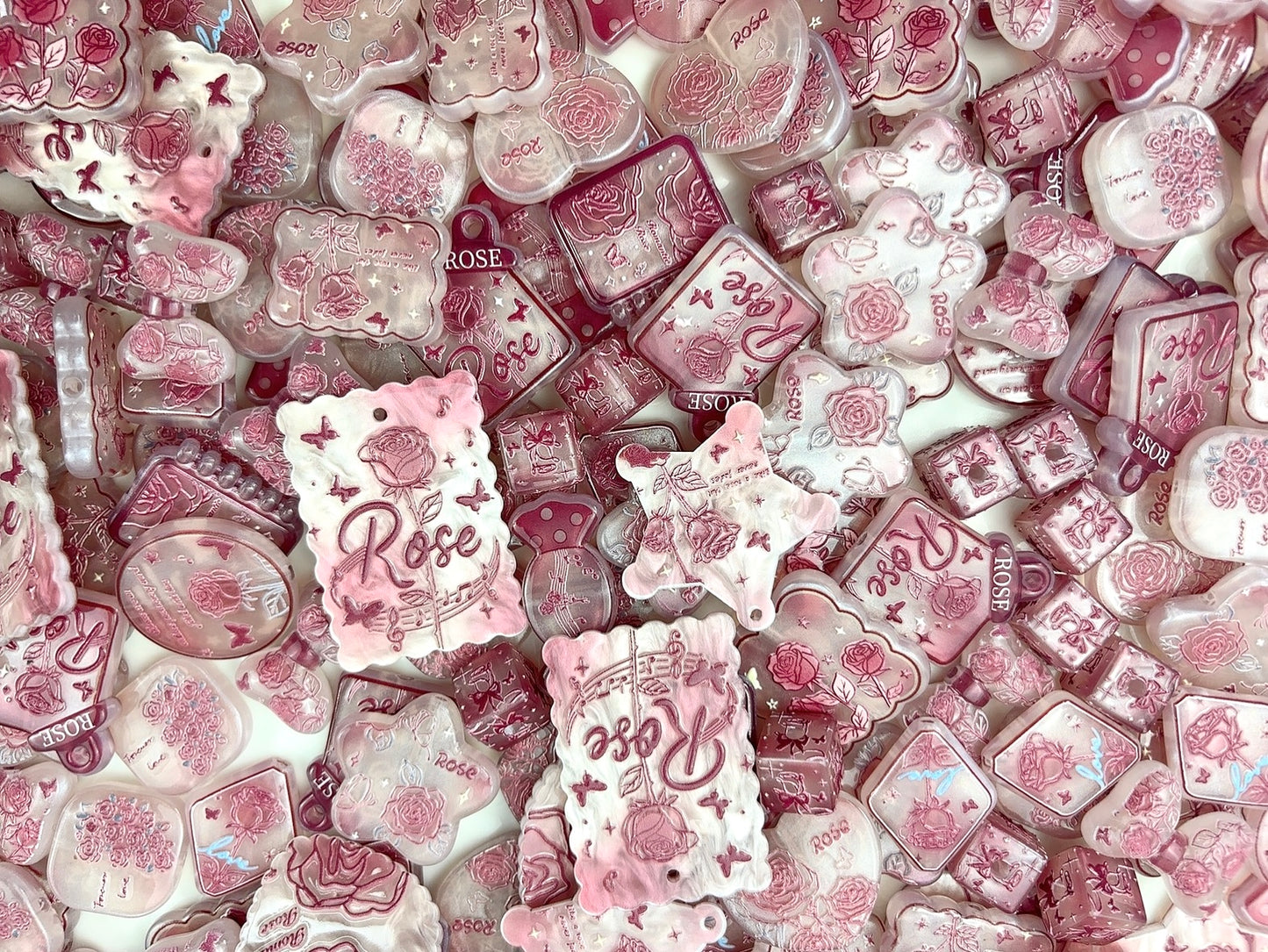 A.00001 839 新作夜光浮彫ビーズ:ローズ🥀