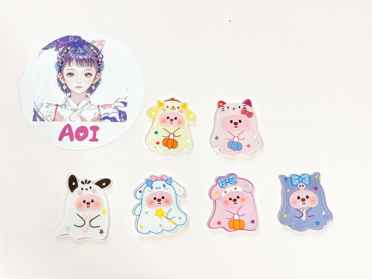 A005. Acrylic Loopy