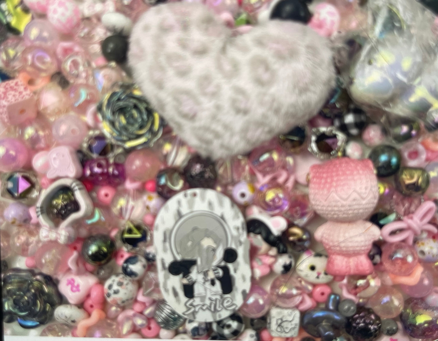 A.00001 888新作ビーズ：ピンク豹柄ミックスお得