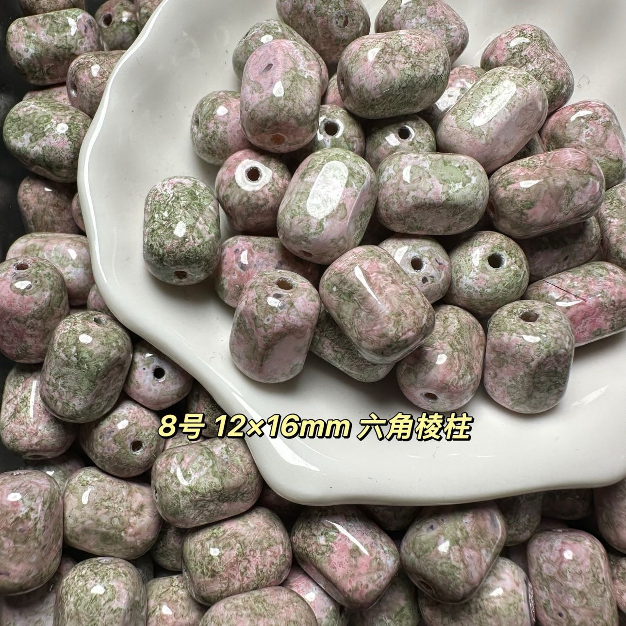 A.0057 新作硫璃ビーズ：六角棱柱 六角プリズム 12✖️16mm