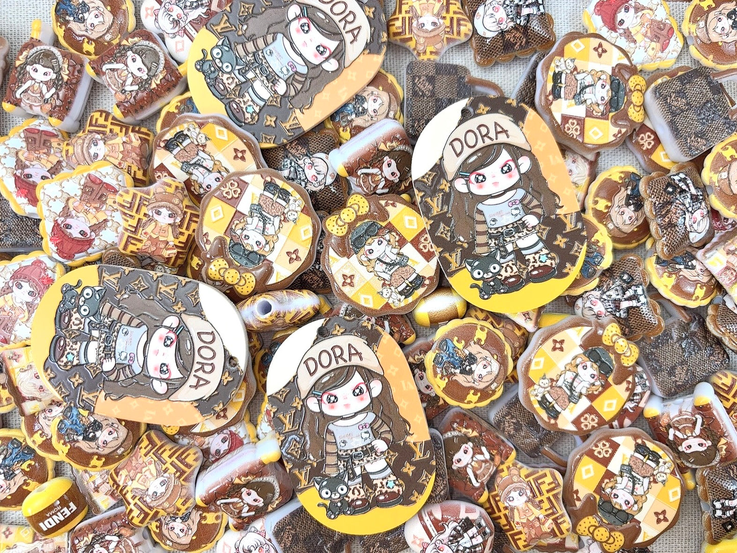 A.00001 987  新作浮彫ビーズ：コーヒードラちゃん