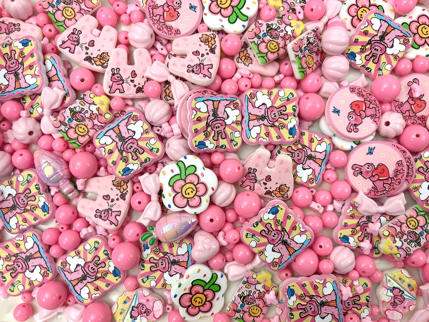 A.00001 912 新作ビーズ：お花　ピンク