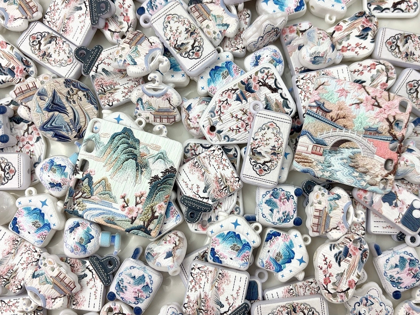 A.00001 898 新作ビーズ：桃花源🌸