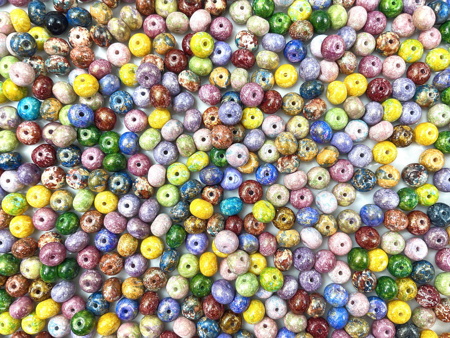 A.00001 850 新作ビーズ：ガラス　油絵算盤ビーズ