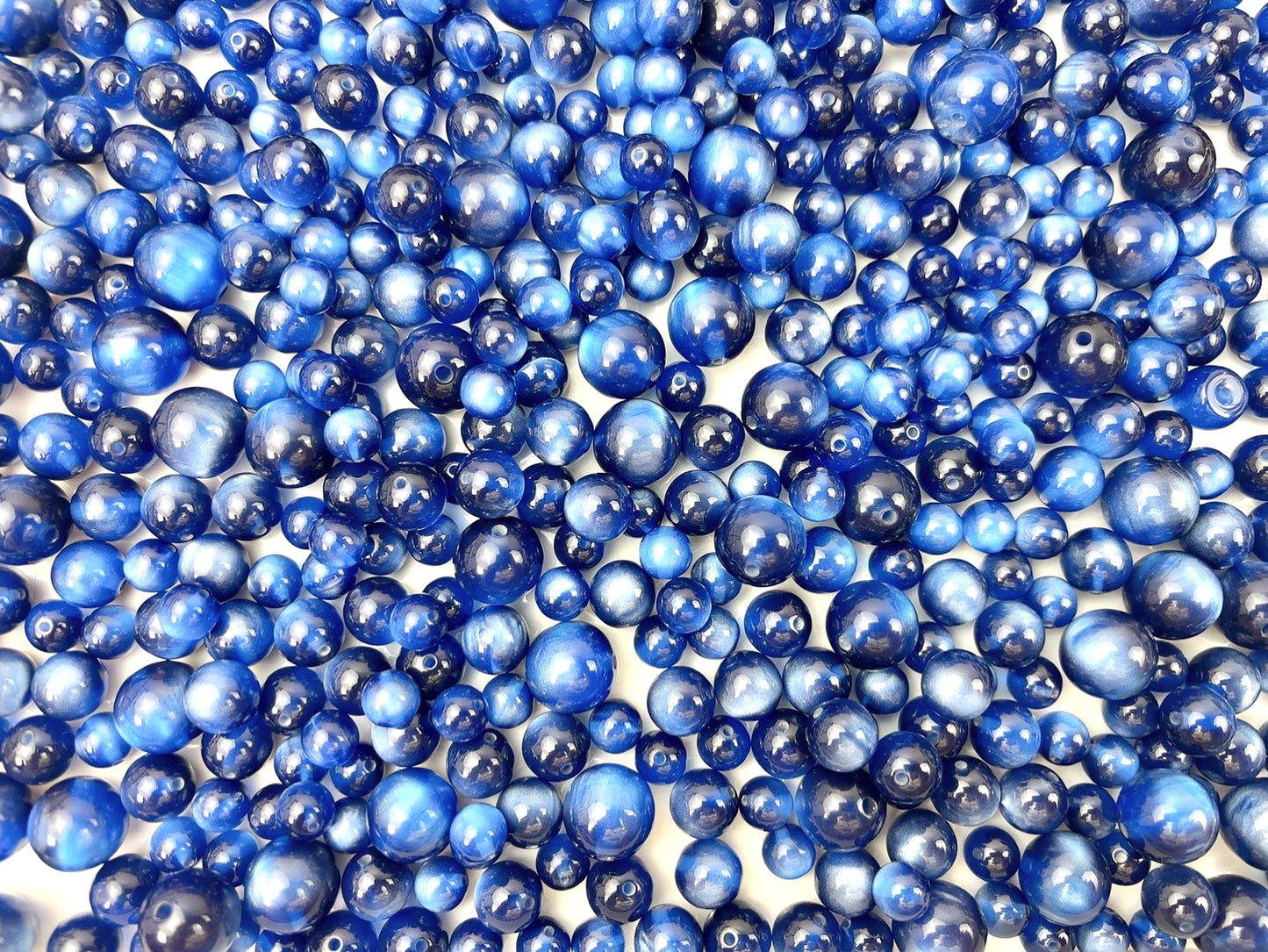 A.00001 841 新作樹脂ビーズ：ネイビー　10-12-16mm