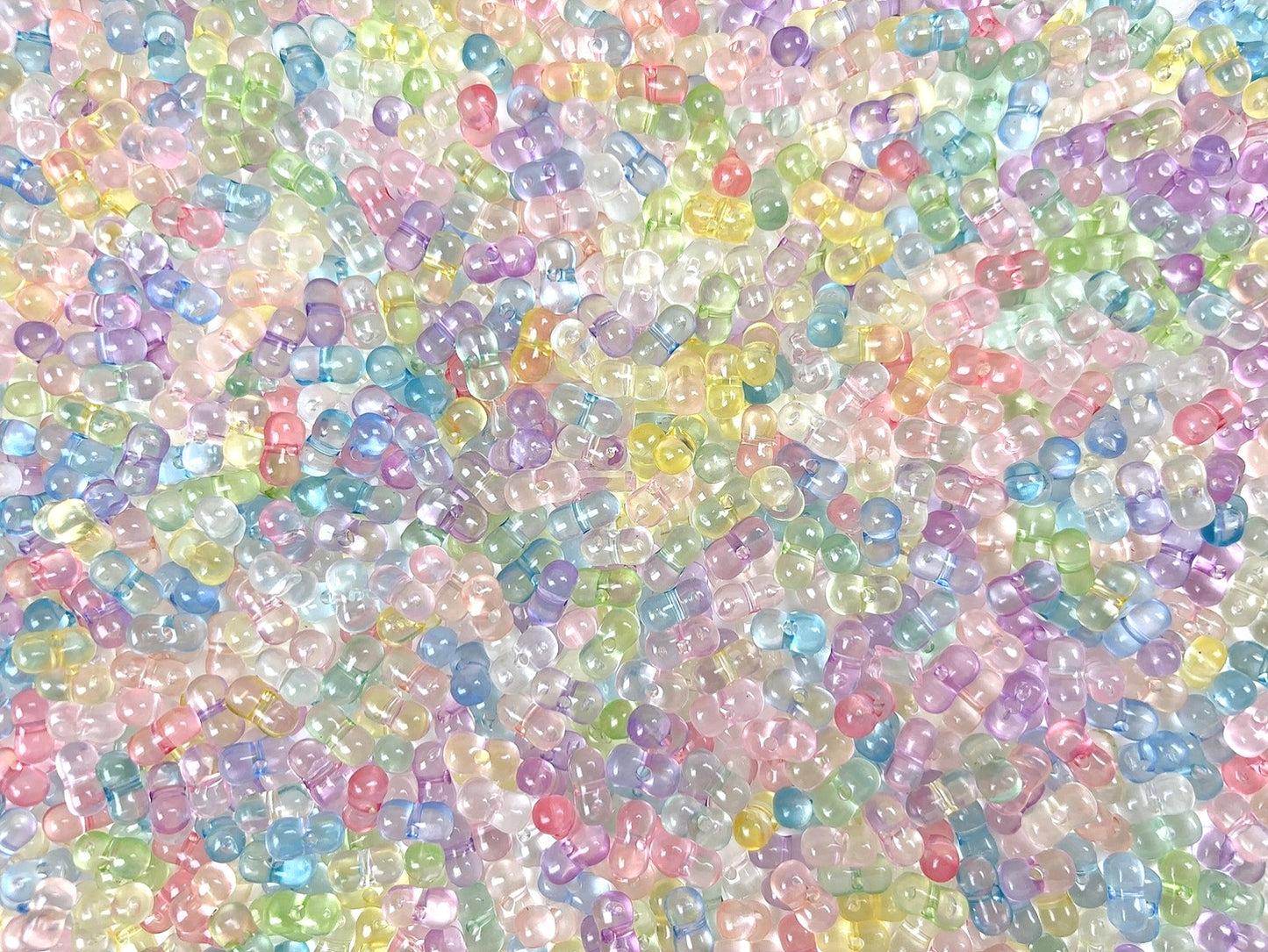 A.00001 752 新作ビーズ：透明ピーナツ