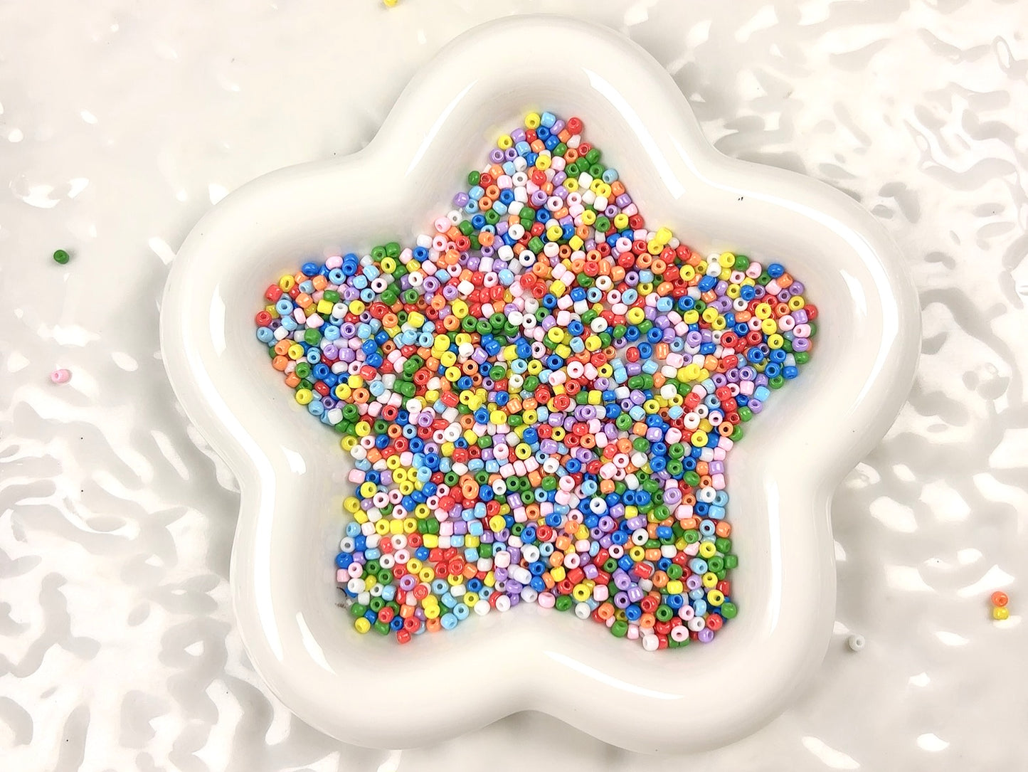 A.00001 732 新作ガラスチビビーズ：カラフル
