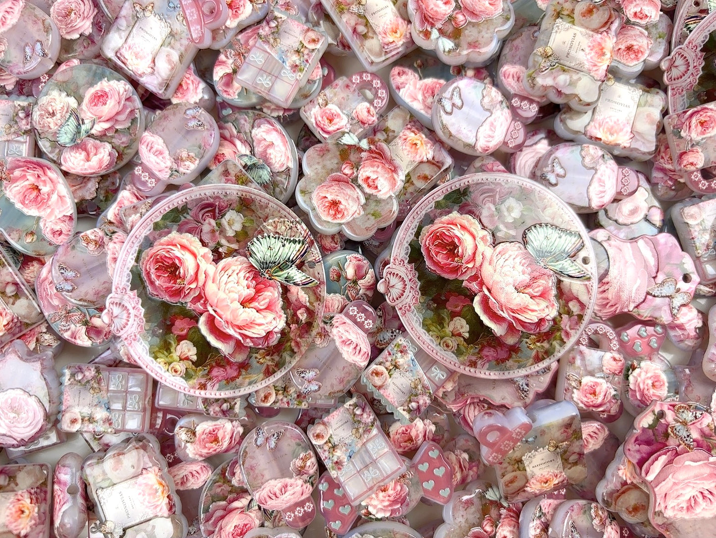 A.00001 715 新作ビーズ：牡丹花🌸