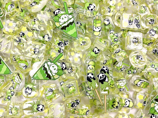 A.00001 697 新作ビーズ：パンダちゃん🐼