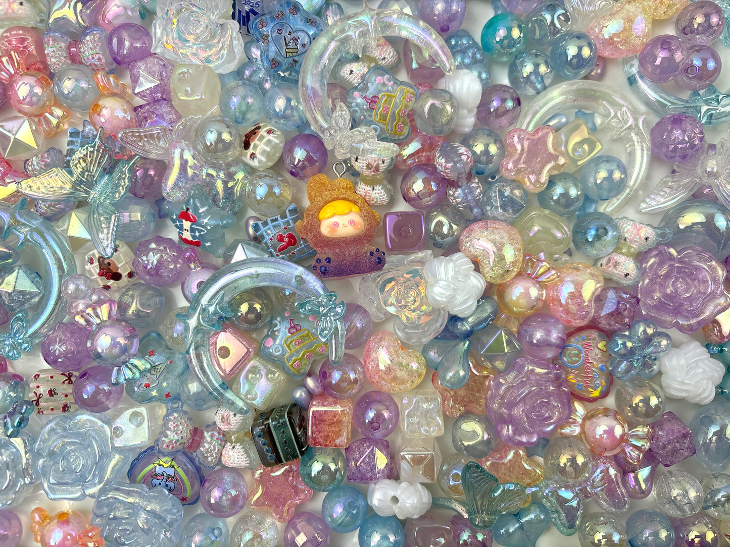 A.00001 896 新作ビーズ：夜光アクリル